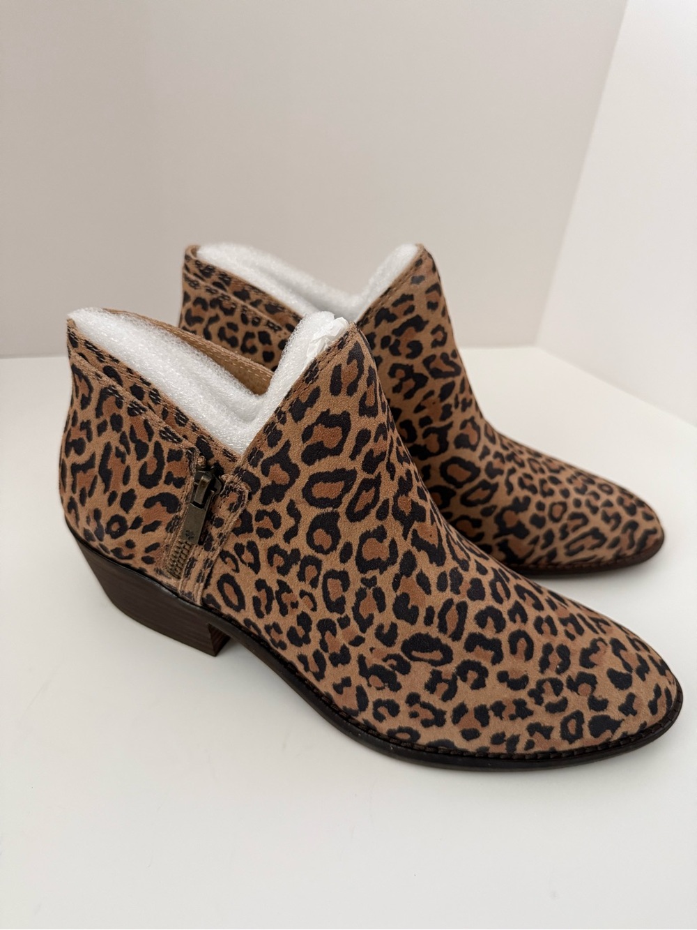 NIB Lucky Brand Fhuna Leopard Cheetah Suede Booties Size 10